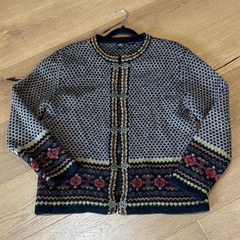 Skyr 100% Wool Knit Fair Isle Cardigan - Ladies Size M - Black & Muti - EUC